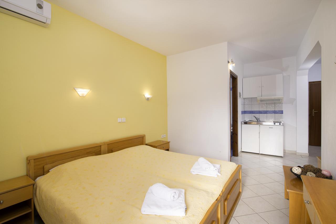 Studios Maria Потос Екстер'єр фото